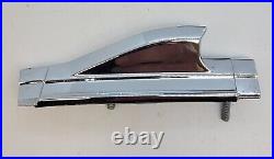 1965 Chrysler New Yorker 300 Newport Fender Top Turn Signal Lamp 2584958 NOS
