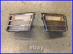 1972 Buick Riviera Boat Tail Front Fender Marker Lights Donk Whip 72