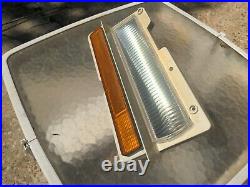 1977 1978 1979 Lincoln Town Car Town Coupe Lower Fender Turn Light RIGHT