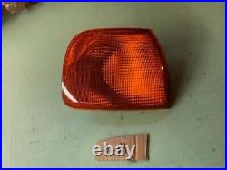 99-03 OEM VW Volkswagen EuroVan RIGHT Front Signal Fender Corner Park Light Lamp