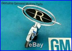 Nos 1973 Buick Riviera Header Panel Emblem Hood Ornament Boat Tail Oem Gm Trim