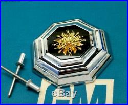 Nos 77 78 79 Bonneville Parisienne Trunk Lock Cover Emblem Flip Gm Trim Molding