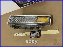 OEM 76 Cadillac Eldorado LEFT FRONT FENDER CORNERING TURN SIGNAL PARK LIGHT LENS