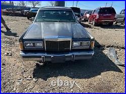 Passenger Corner/Park Light End Of Fender Fits 89 LINCOLN & TOWN CAR 1180163