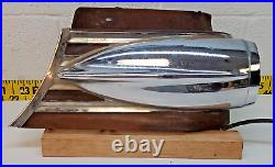 Used 1958 Buick LH Front Fender Turn Signal And Trim With light 40-60 (SVM145)